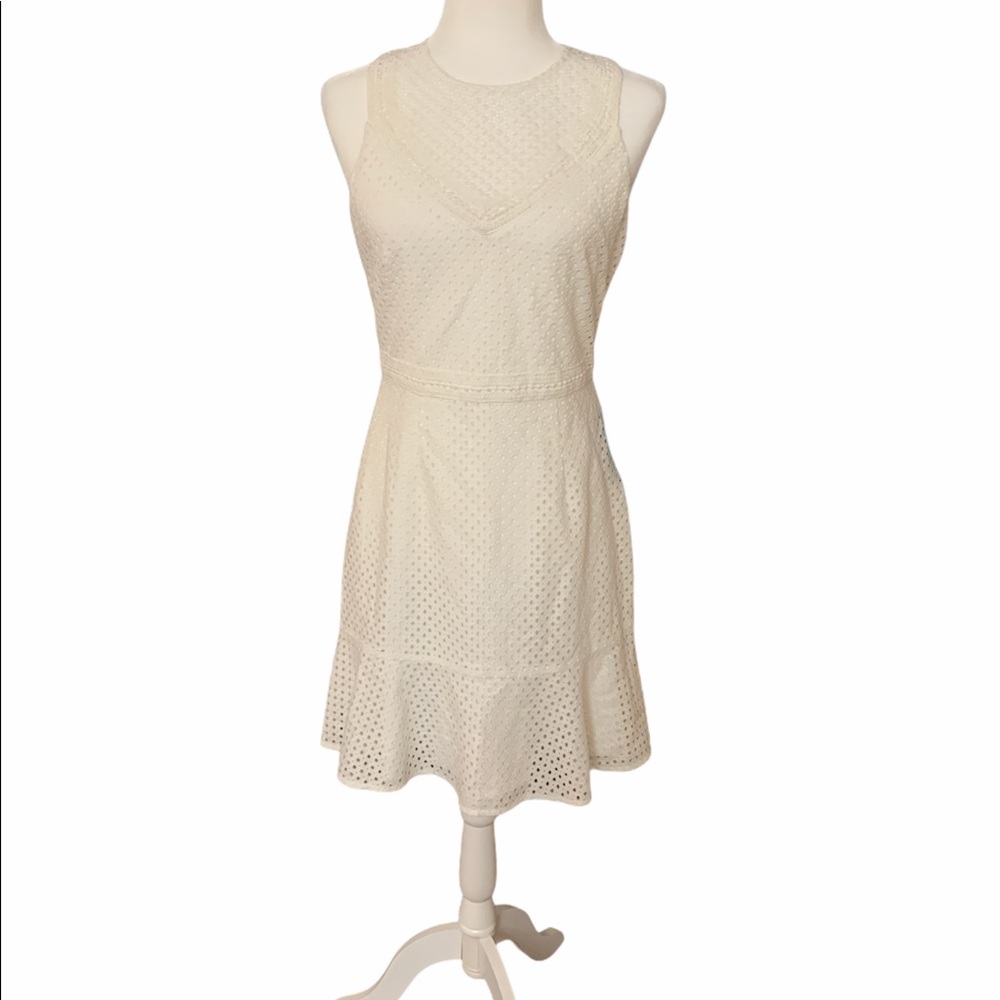 NWT Sleeveless Lace Dress